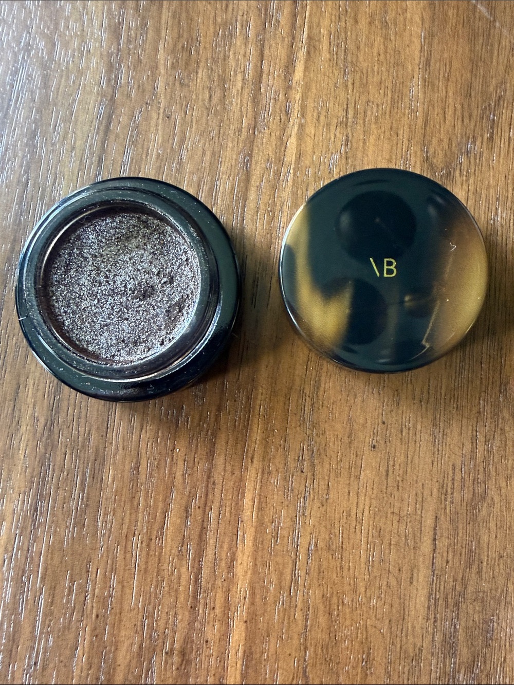 Victoria Beckham Shimmer Cream Eyeshadow - Deep Brown with Metallic Pearl